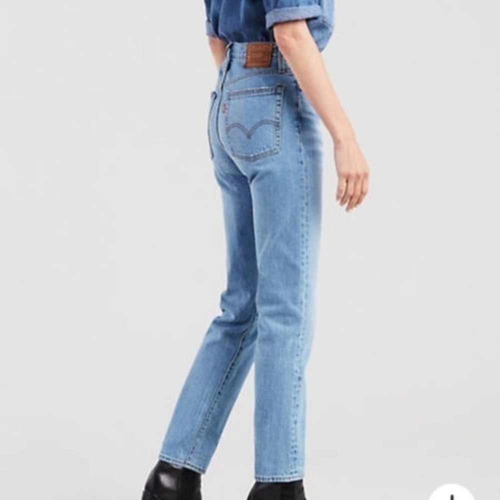 Levi's® Premium
WEDGIE FIT WOMEN'S JEANS “31 X 26”​